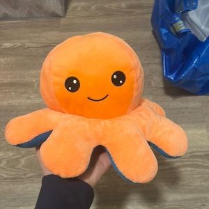 Octopus Stuffed Animal - it’s not reversible sorry :(